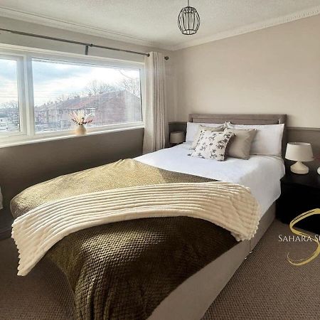 Stylish 2Bed - Manchester - Free Parking Hyde Exterior foto
