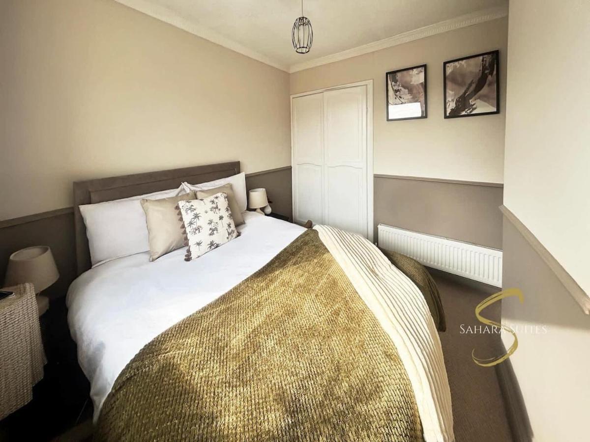 Stylish 2Bed - Manchester - Free Parking Hyde Exterior foto